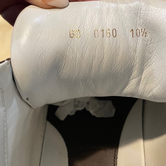 Louis Vuitton Authentic Damier Sneakers - Picture 4 of 11